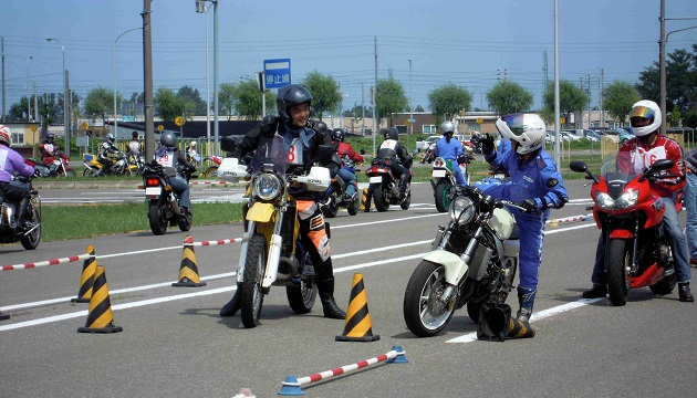 二輪車安全運転講習会 二輪車安全運転講習会